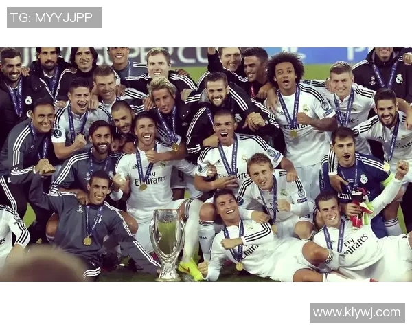 回顾传奇时代老一代足球球星的卓越成就与光辉岁月