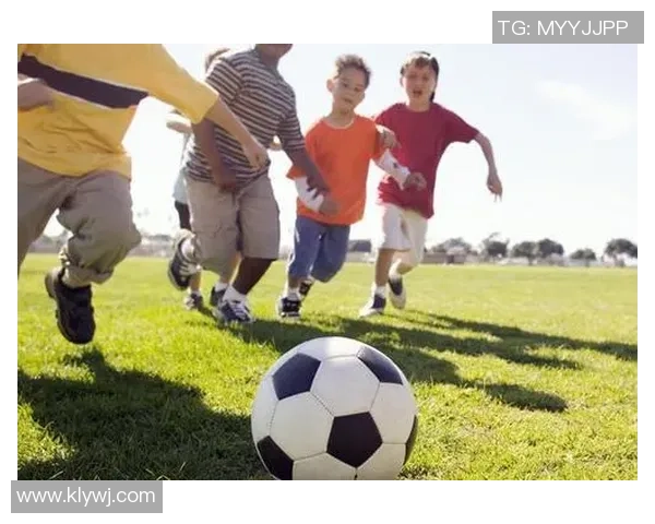 足球巨星们的视力秘密与赛场发挥之间的微妙关系揭秘